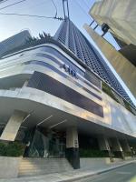 Air Residences Makati 1BR Hall and Balcony - Ferienwohnung Manila