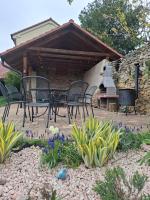 Penzión Villa Agnes - Bed and Breakfast Smolenice