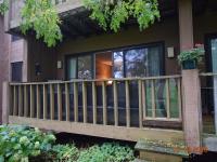 No Worries at Summit Village! - B&B Bellaire
