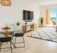 Los Granados Beach front Sea Views Duquesa manilva - B&B Manilva