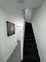 CM - Studio Apartment, Parking, Seating Area, kitchenette, Contractors, relocators, Drs - B&B Hoo