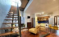 Spacious & Comfortable apt, Near Central Station - Chambres d'hôtes Milan