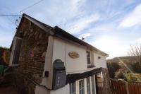 Hot Tub Cottage Near Llandudno & Snowdonia with Garden and Scenic Views - Chambres d'hôtes Mochdre