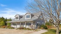 Bird's Nest- Perfect Retreat for 2, Studio Above Bakery, Dogs! - Bed and Breakfast Sister Bay