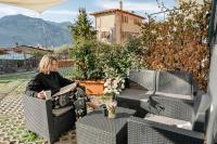 Casa Galya with private patio by GardaDoma - B&B Brenzone