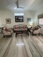 Ishan Apartments 3BHK - Ferienwohnung Vadodara