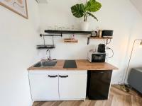 Charmant studio moderne avec jardin privé - B&B Saint-Barthélemy-d'Anjou