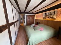 Quadruple Room with Private Bathroom
