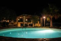 RESIDENCE CON PISCINA - Bed and Breakfast Torre Pali