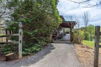 Fox n Socks by Avada Properties - B&B Sevierville