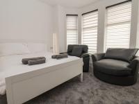 Frankies Seaview 4 - Bed and Breakfast Bridlington