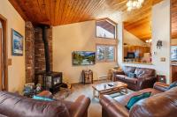 Cozy Ski-In Ski-Out Big Mountain Condo - Bed and Breakfast Whitefish