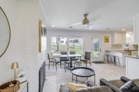 KC Home Base Near Arrowhead & Meadowbrook Park - B&B Overland Park