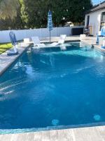 Palm House Heated pool saltwater pool - B&B Cape Coral
