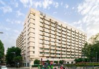 Vistas a Plaza de España y Parking Gratuito - B&B Sevilla
