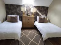 Dernvale House - Double room sleeps 3 - B&B Mullanadarragh