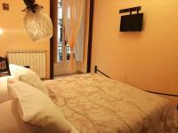 Queen Room with Balcony