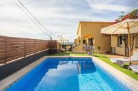 Villa privada con piscina, vistas al mar y montaña en Lloret de Mar - Chambres d'hôtes Lloret de Mar