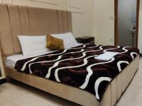 Jay Apartment - 2 bedroom apartment WiFi Netflix -Ac - Islamabad - Bed and Breakfast Islamabad