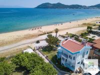 SeafrontGardenHouse Villa - B&B Iraklítsa