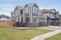 4BR Home with Hot Tub & BBQ Near Niagara Falls - Chambres d'hôtes Thorold