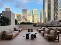 Skyline Chic - Downtown Miami Gem - Free Parking - B&B Miami