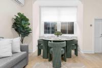 Bright Modern 1BR in Heart of Chelsea - Bed and Breakfast Londen