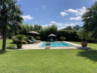 Maison d'exception à Arbonne, piscine privée saisonnière. - B&B Arbonne