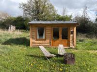 Simple Basketmakers Hut Cabin for Two - Chambres d'hôtes Chiddingstone