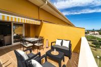 Attic Duplex Apartment with 4 terraces & 5 min walk to Beach - B&B Denia