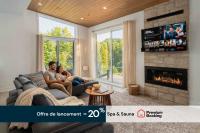 Chalet Gratitude with Private SPA & Sauna - B&B Sainte-Côme