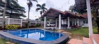 Villa Ananda 1, 3 KT Kolam Renang, Karaoke Biliar - Ferienwohnung Cisarua