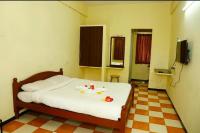 Monsoon Blooms - Bed and Breakfast Yercaud
