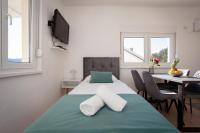 Apartment mit 2 Schlafzimmern, Terrasse und Meerblick