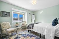 Queen Room with Garden View