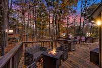 Poconos Retreat w/ Pool and Lake Access - B&B Lake Ariel