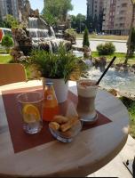 Aerodrom Golden apartment Self check in & free parking - Chambres d’hôtes Skopje