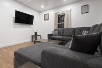 Large 5BR 2BA just minutes from the Falls - B&B Niagara Falls
