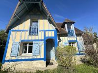 Grande Villa avec Jardin, Proche Plage et Centre de Villers-sur-Mer - FR-1-487-310 - Chambres d'hôtes Villers-sur-Mer