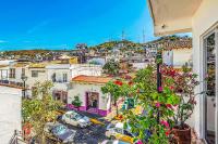 Downtown Malecon beach front, AC, walk to restaurant/bars, rooftop 360 views - B&B Puerto Vallarta