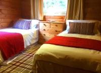 Pucks Glen Lodges - Log Cabins in a Woodland Setting - Chambres d'hôtes Dunoon