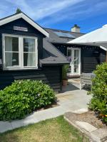 Charming Summer House Near Liseleje Beach - B&B Liseleje
