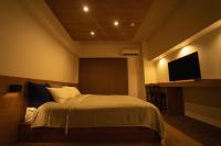 HIT Tenjin - Bed and Breakfast Fukuoka