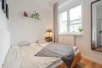 Stylish 1BR - Local Market Vibes - AC - Walk to Nivy - B&B Bratislava