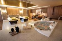 HomeMadeLuxury 1BR Seaview Poolview Near Okada Airport - B&B Manila
