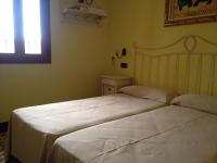 Twin Room - First Floor
