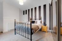 2-Bedroom Stay with Free Wi-Fi Near Town Centre - Chambres d’hôtes Darlington