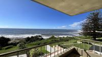 Amazing Views! Unit 3 Edgecliffe - Bed and Breakfast Caloundra