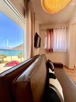 Christiana's Beach Apartment - Ferienwohnung Stavros