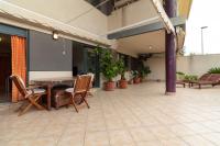 Global Vacacional, Amplia planta baja con dos habitaciones en Canet - B&B Canet d'En Berenguer